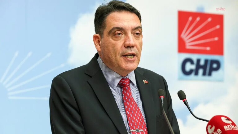 yanki-bagcioglu-iskenderunu-isaret-etti-soru-isaretleri-suruyor-GaHeN8vO.jpg